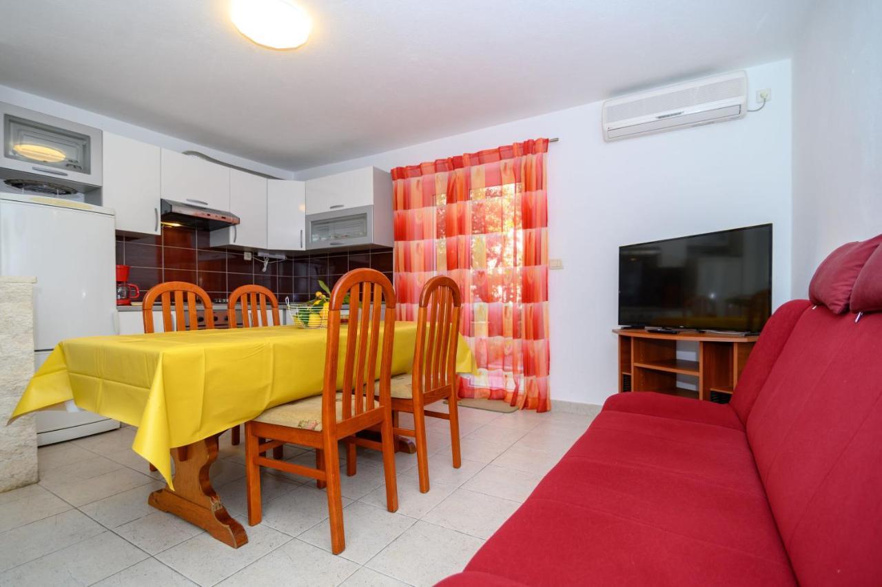 Apartments Vice Trogir Bagian luar foto