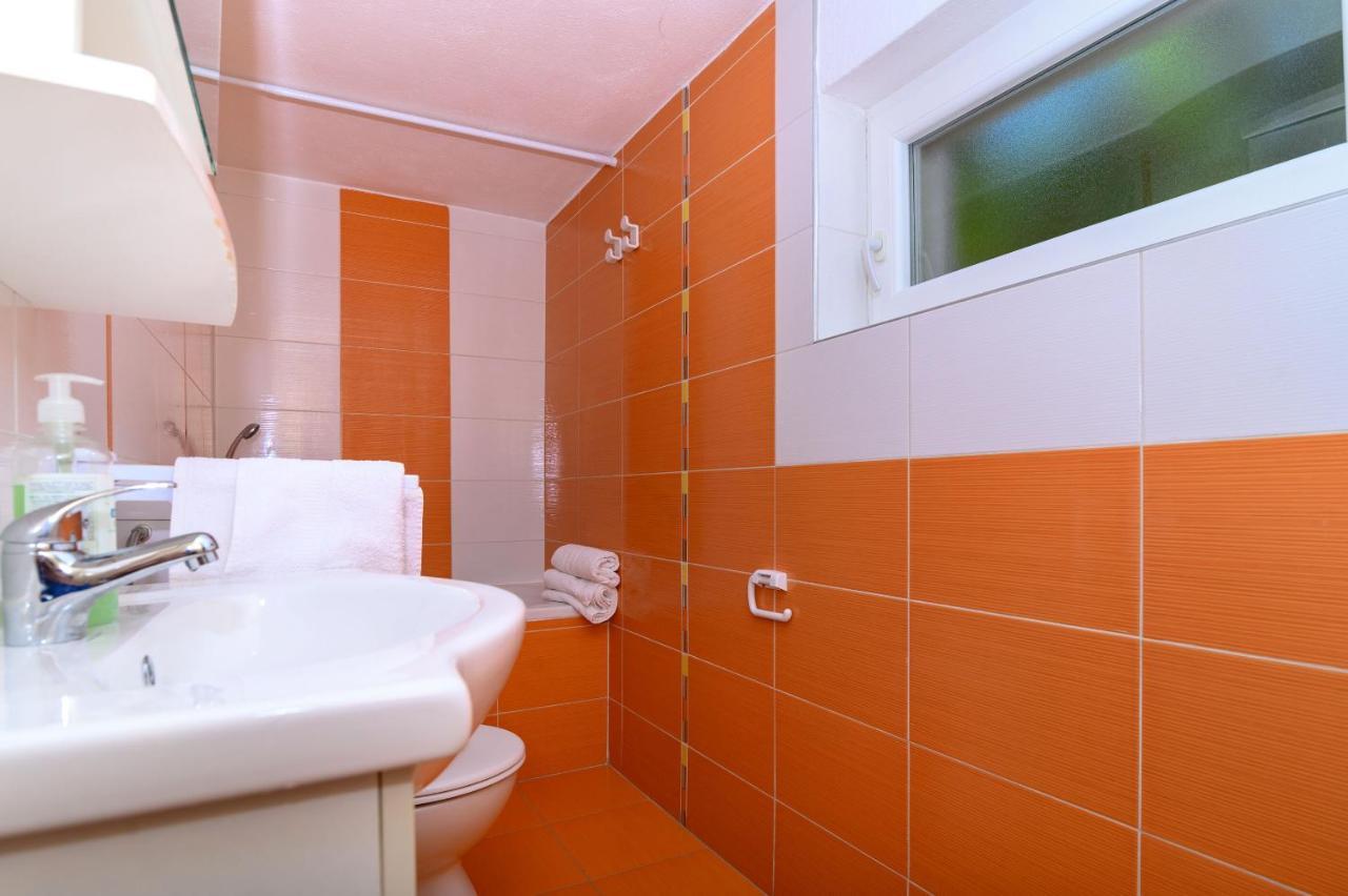 Apartments Vice Trogir Bagian luar foto
