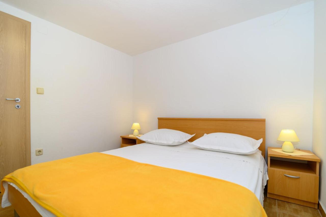 Apartments Vice Trogir Bagian luar foto