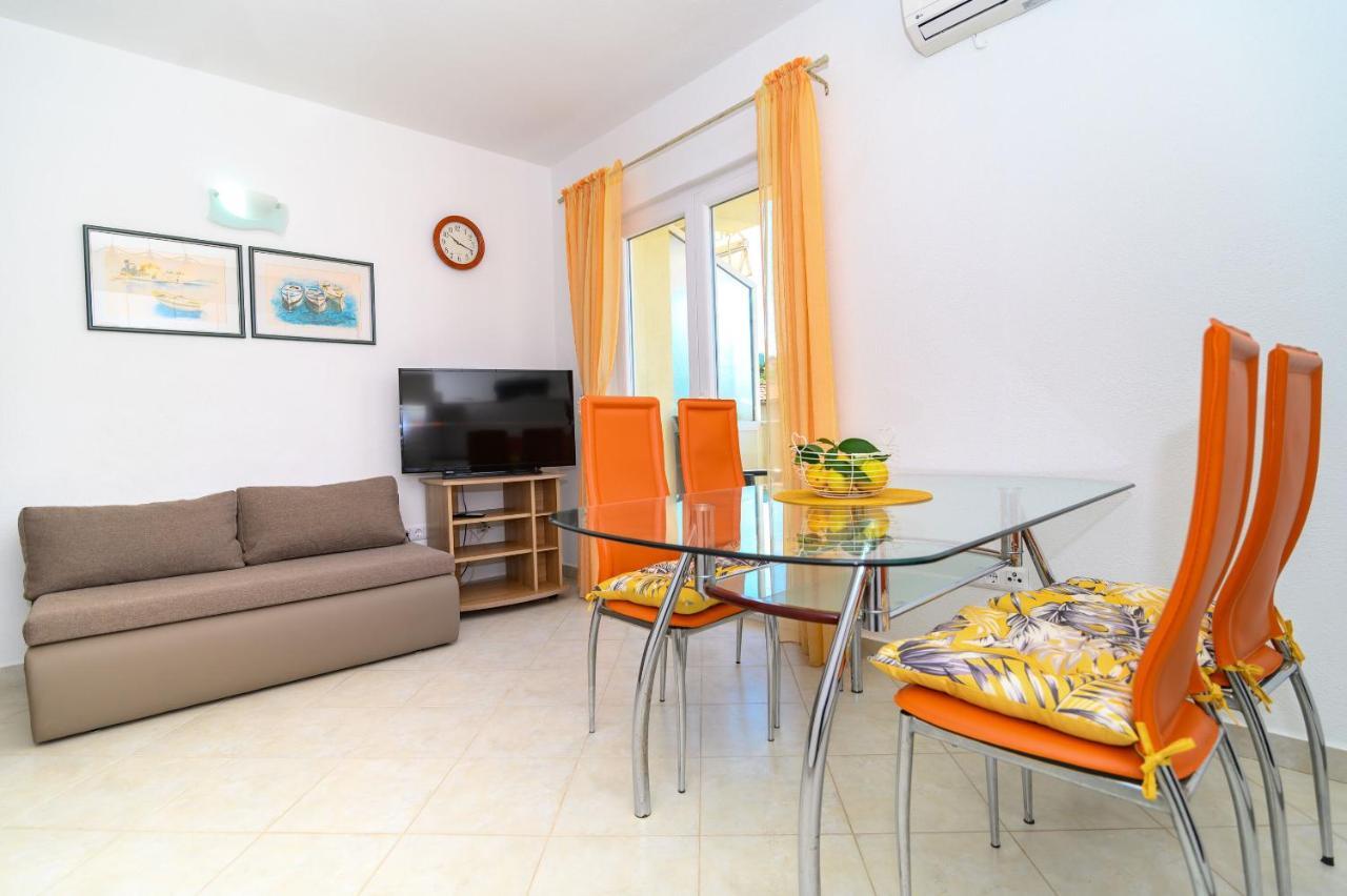 Apartments Vice Trogir Bagian luar foto